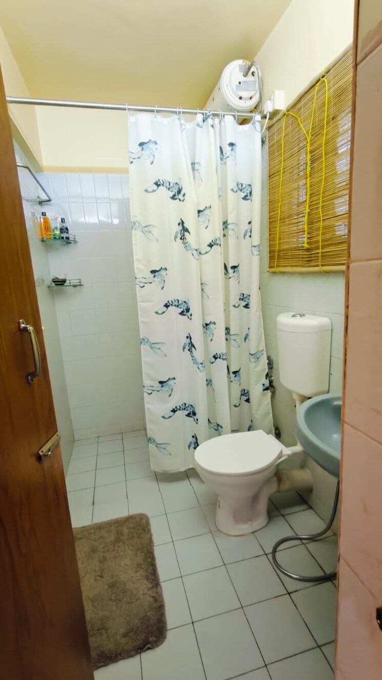 Bathroom, clover-dale 3 Bedroom 1500 Sq.Ft. Apartment In Koregaon Park Pune 7993044