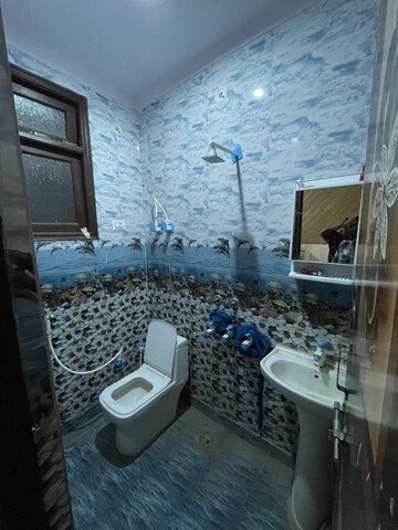 Bathroom in 2 BHK Apartment at East Delhi – for Rent