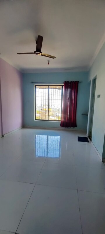 Room in 1 RK Apartment at Piccadilly 1 CHS, Goregaon East – for Rent