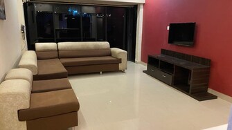 2 BHK Apartment For Rent in Crystal Isle Apartment Goregaon East Mumbai  7991834