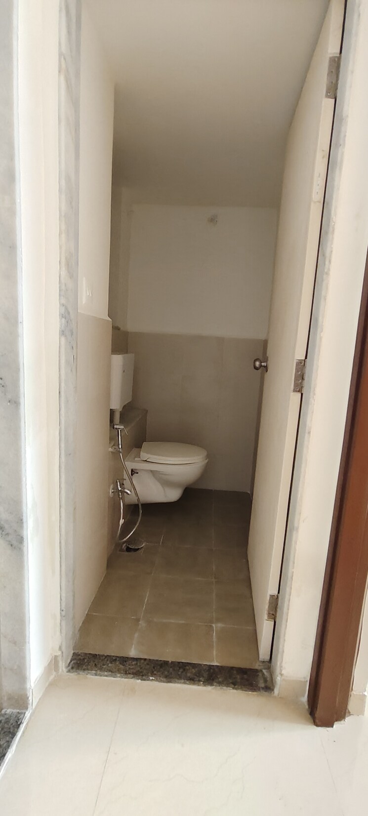 Bathroom, lodha-vista 1 Bedroom 400 Sq.Ft. Apartment In Lower Parel Mumbai 7993373