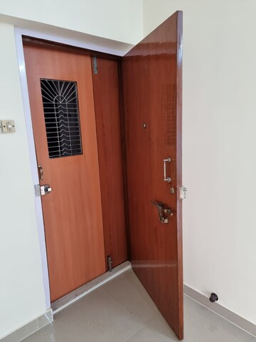  2 BHK Apartment at Royal Palms Garden View, Goregaon East – for Rent