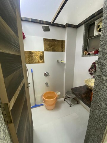 Team Area in 2 BHK Apartment at Llyod Estate, Wadala – for Rent