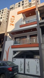 4 BHK 85 Sq.Yd. Independent House in Guntit Bungalow 