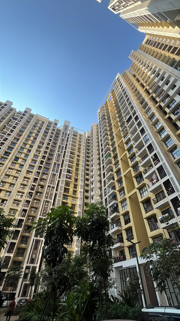 1 BHK Apartment For Rent in Runwal Gardens, Dombivli East