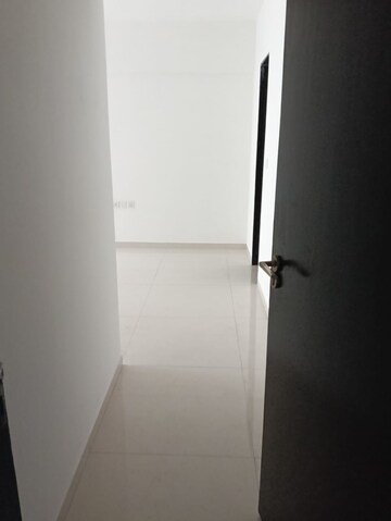 Furnished Amenities in 2.5 BHK Apartment at Lodha New Cuffe Parade, Wadala – for Sale