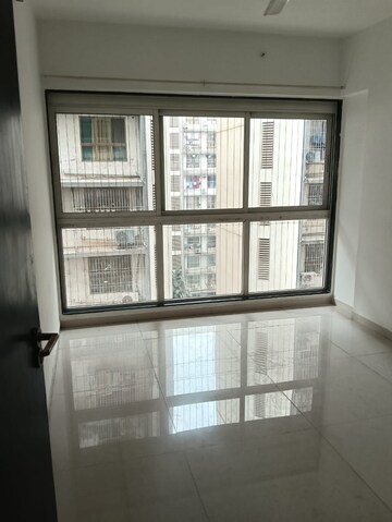 Room in 2.5 BHK Apartment at Lodha New Cuffe Parade, Wadala – for Sale