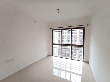 Room in 3 BHK Apartment at Runwal My City, Dombivli East – for Rent