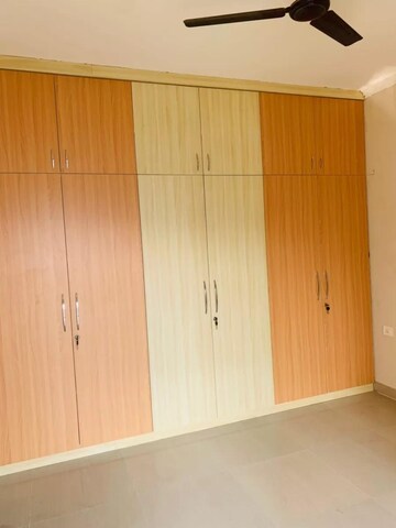 Furnished Amenities in 3 BHK Apartment at Gardenia Gateway, Sector 75 – for Sale