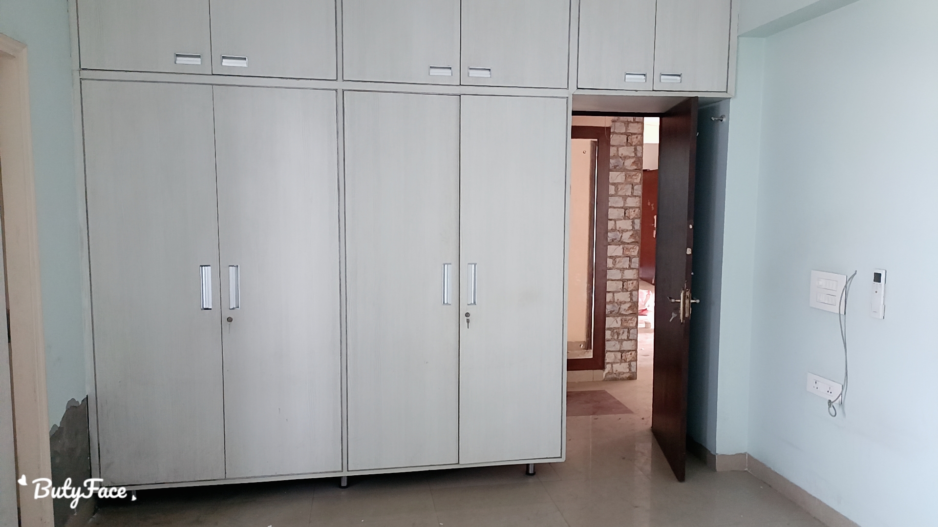 2 BHK Apartment For Sale in Eros Wembley Estate