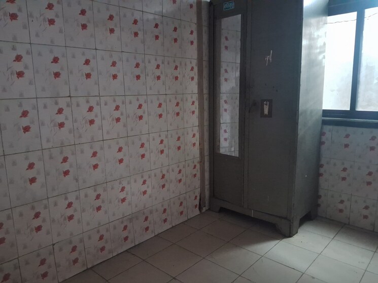 Bathroom, shree-ravechi-apartments 2 Bedroom 1500 Sq.Ft. Apartment In Kopar Khairane Navi Mumbai 7994039