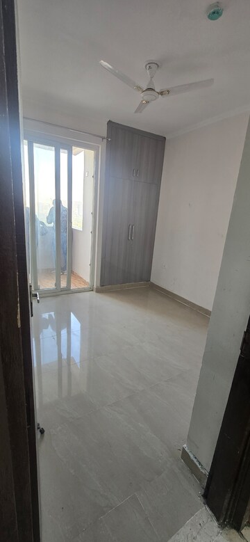 Furnished Amenities in 2 BHK Apartment at Amrapali Riverview, Amrapali Leisure Valley – for Rent
