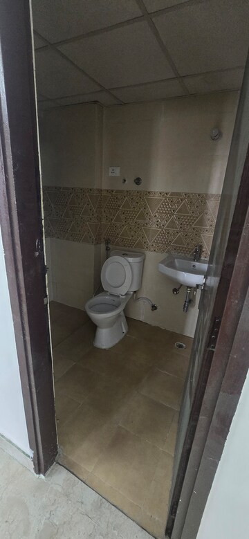 Bathroom in 2 BHK Apartment at Amrapali Riverview, Amrapali Leisure Valley – for Rent