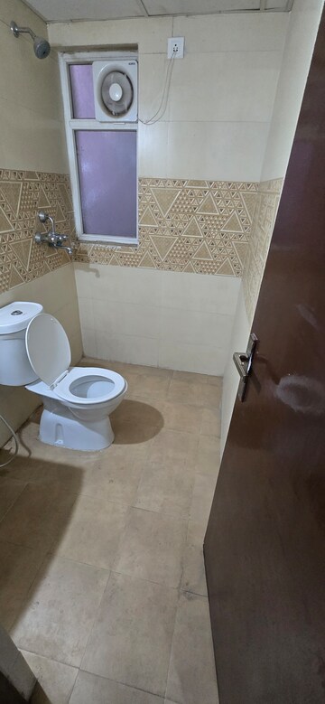 Bathroom in 2 BHK Apartment at Amrapali Riverview, Amrapali Leisure Valley – for Rent