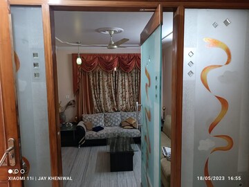 Bedroom in 4 BHK Apartment at Sector 15 – for Sale
