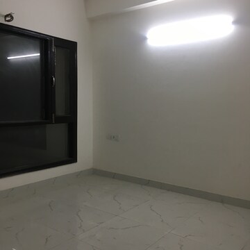 Room in 4 BHK Apartment at Sector 15 – for Sale