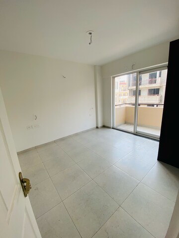 Room in 3 BHK Apartment at Sushma Valencia, Nagla Road – for Rent