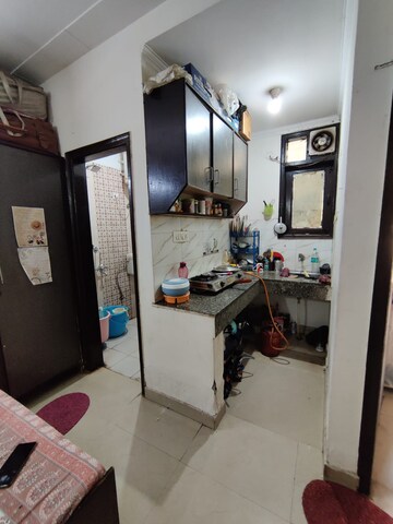 Master Bedroom in 1 RK Builder Floor at DLF City Phase III, Sector 24 – for Rent