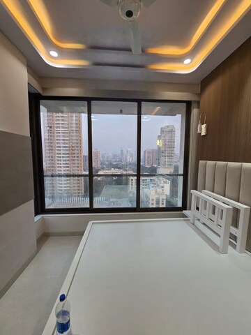 Bedroom in 3 BHK Apartment at Matunga West – for Rent