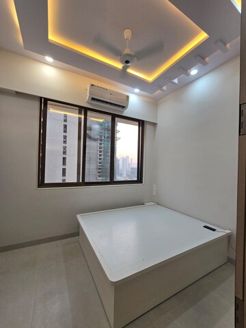 Bedroom in 3 BHK Apartment at Matunga West – for Rent