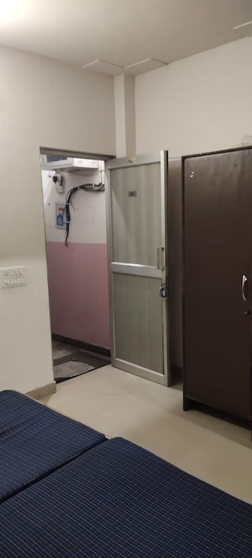 Master Bedroom in Studio Builder Floor at DLF City Phase III, Sector 24 – for Rent