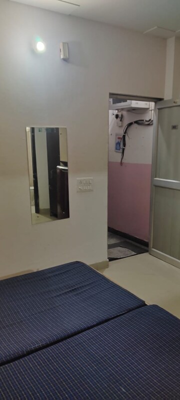Room in Studio Builder Floor at DLF City Phase III, Sector 24 – for Rent