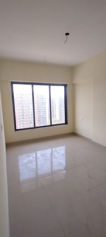 Room in 1 BHK Apartment at Tilak Nagar Building, Tilak Nagar – for Sale