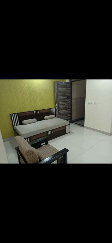 Bedroom in 1 BHK Builder Floor at DLF City Phase III, Sector 24 – for Rent