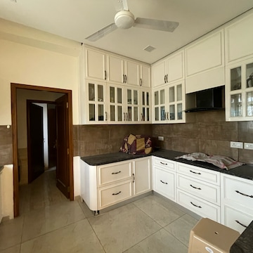 Kitchen in 4 BHK Builder Floor at BPTP Amstoria, Sector 102 – for Rent