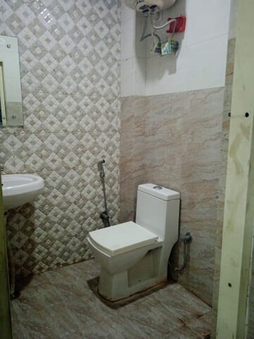 Bathroom in 1 RK Builder Floor at DLF City Phase III, Sector 24 – for Rent