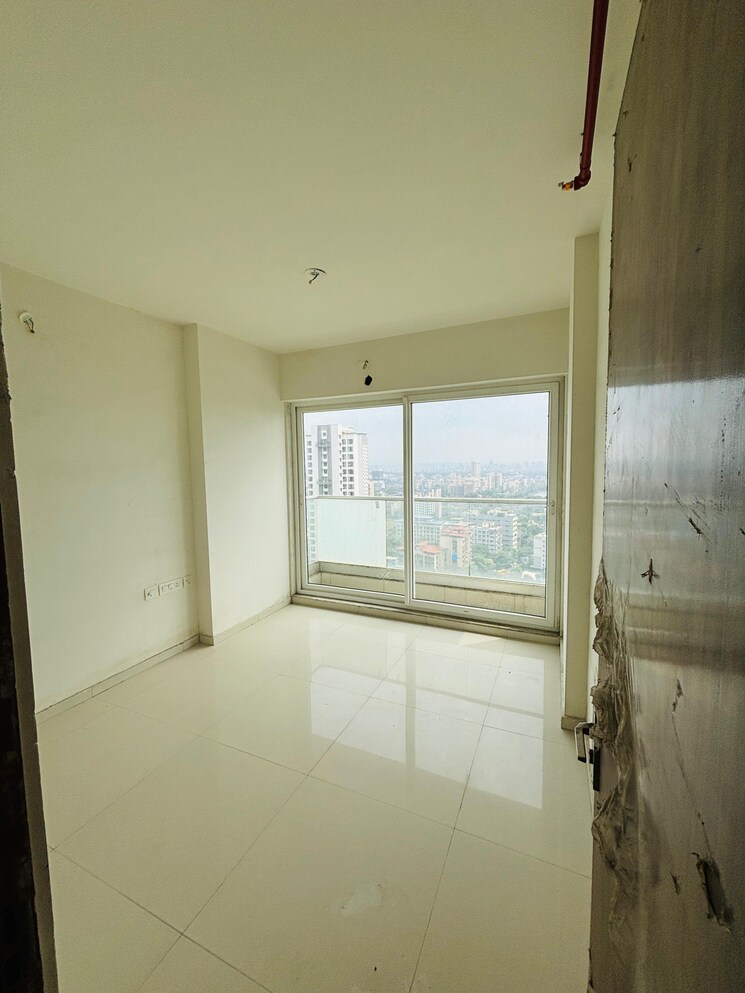 Room, adharwadi 5 Bedroom 2200 Sq.Ft. Apartment In Adharwadi Thane 7994675