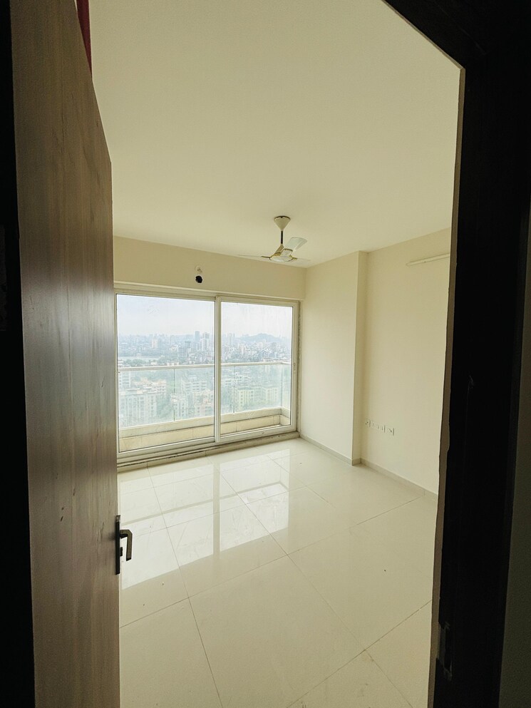 Room, adharwadi 5 Bedroom 2200 Sq.Ft. Apartment In Adharwadi Thane 7994675