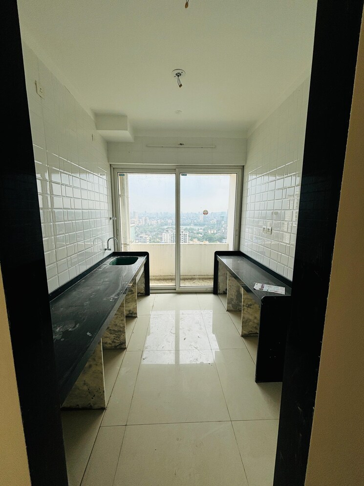 Kitchen, adharwadi 5 Bedroom 2200 Sq.Ft. Apartment In Adharwadi Thane 7994675