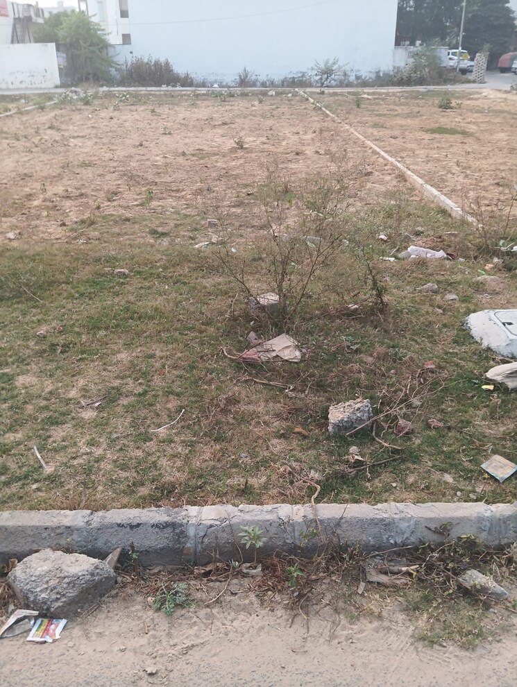 Master Bedroom, bptp-parkland-pride 3 Bedroom 190 Sq.Yd. Builder Floor In Sector 77 Faridabad 7994662