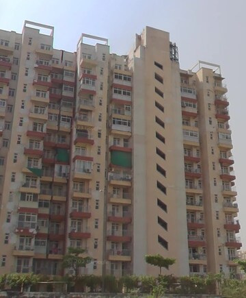 3.5 BHK Apartment – Exterior View View at Sector 77 - for Sale