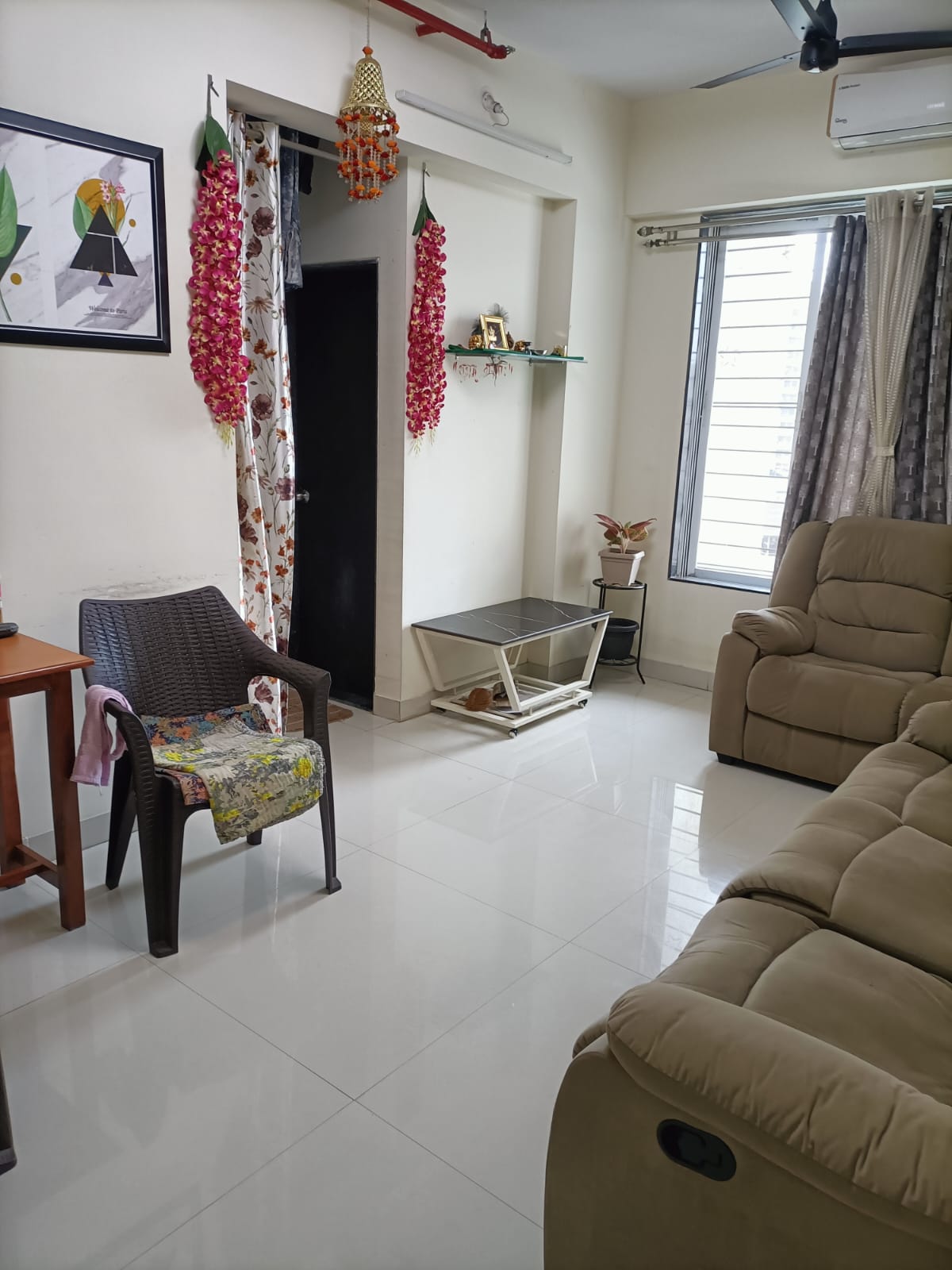 1 BHK + Study Room,Extra Room Apartment For Sale in Parijat CHS Kalyan East