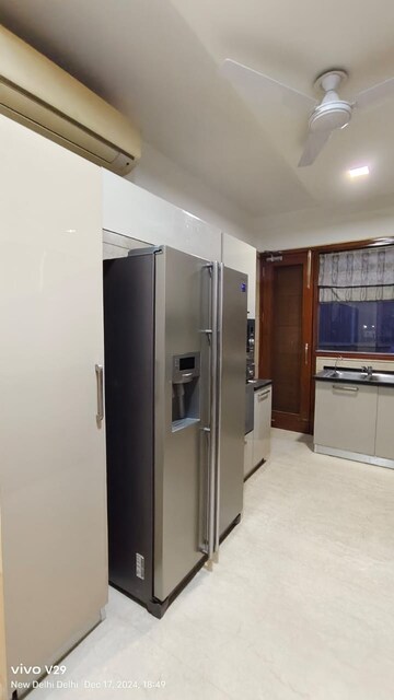 Master Bedroom in 3 BHK Builder Floor at Defence Colony – for Rent