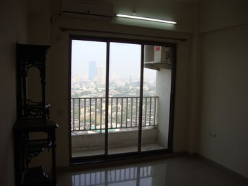 Room in 2 BHK Apartment at Rajkamal Heights, Parel – for Rent