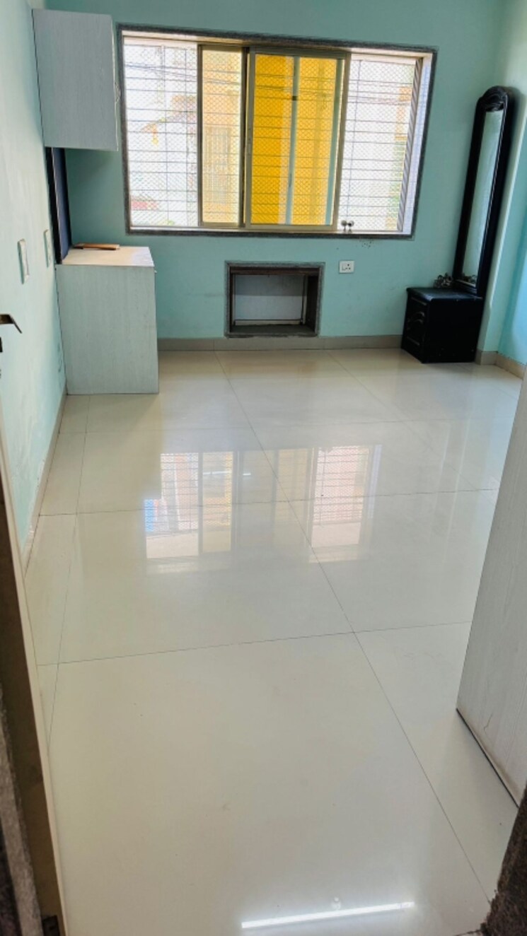 Bathroom, la-gardenia-chs-ltd 3 Bedroom 1250 Sq.Ft. Apartment In Mira Road Thane 7994925