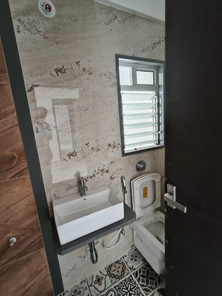 Bathroom, triveni-crown 1 Bedroom 660 Sq.Ft. Apartment In Kalyan West Thane 7994989