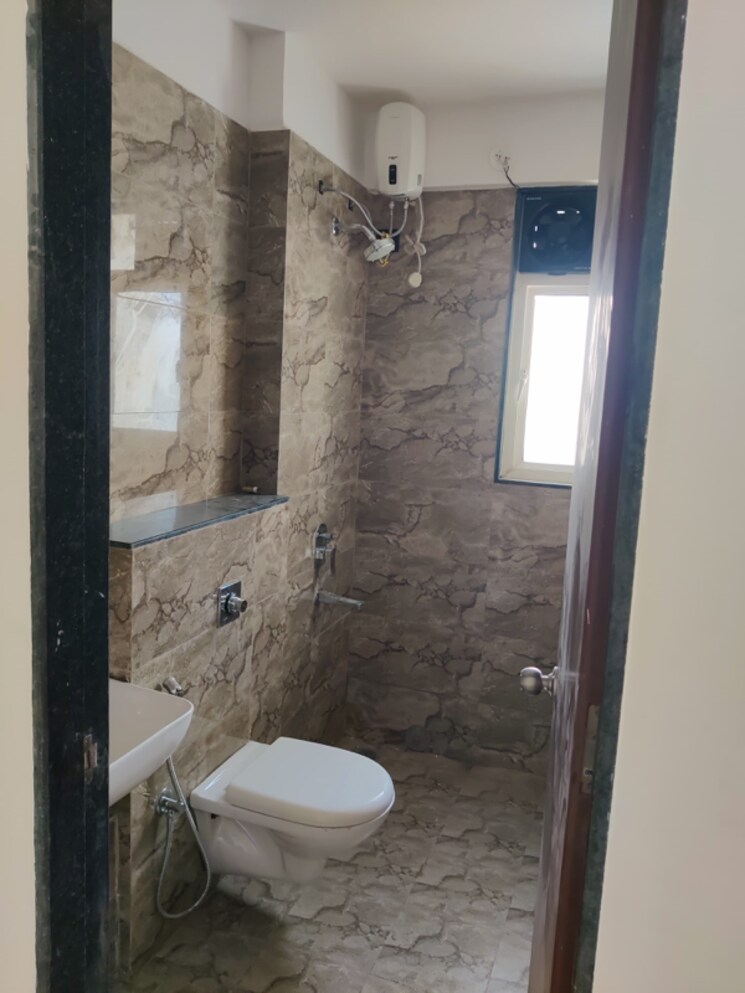 Bathroom, vtp-belair 3 Bedroom 962 Sq.Ft. Apartment In Bhoirwadi Pune 7995580
