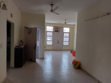 Room in 3 BHK Builder Floor at SS The Lilac, Sector 49 – for Rent