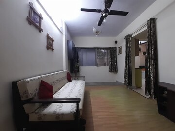 Living Room in 1 BHK Apartment at Sai Baba Complex Goregaon, Goregaon East – for Rent