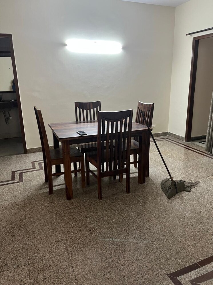 Living Room, sector 31 6 Bedroom 510 Sq.Mt. Independent House In Sector 31 Noida 7995597