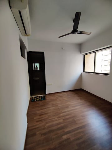 Room in 2 BHK Apartment at Lodha Palava City, Dombivli East – for Rent