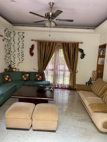 Living Room in 3 BHK Builder Floor at Defence Colony – for Rent