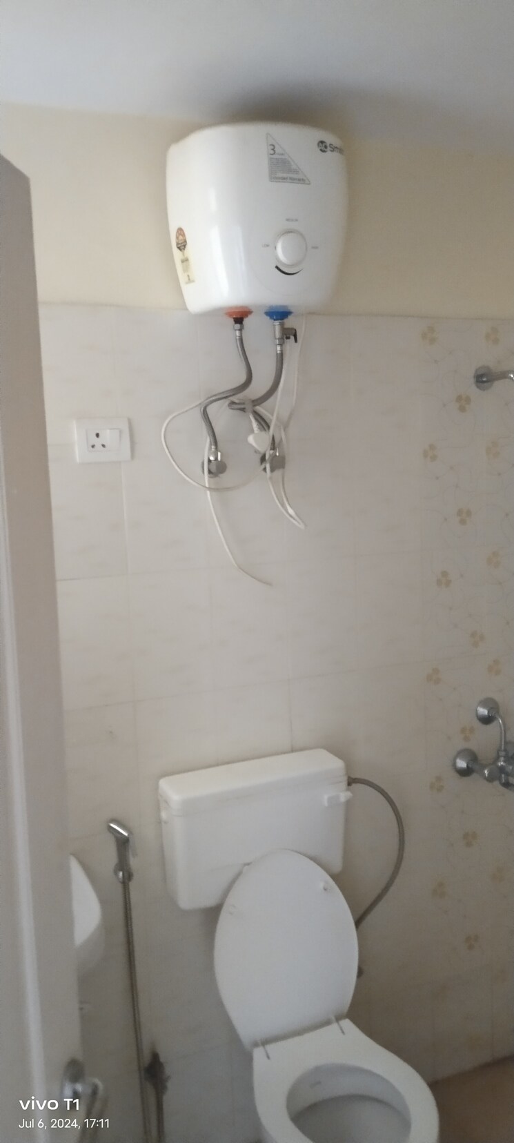 Bathroom, shree-vardhman-mantra 2 Bedroom 800 Sq.Ft. Apartment In Sector 67 Gurgaon 7995826