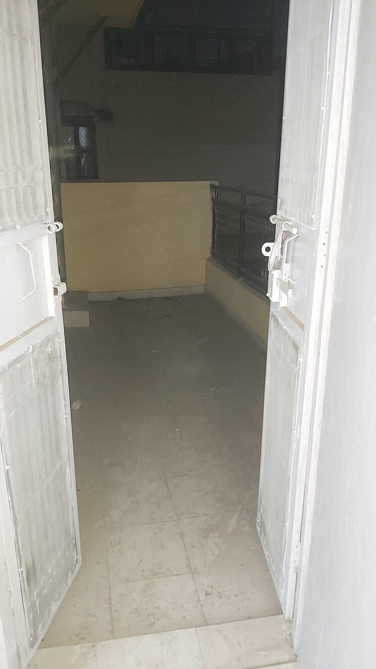 undefined, mayur vihar 1 2.5 Bedroom 950 Sq.Ft. Apartment In Mayur Vihar 1 Delhi 7995893