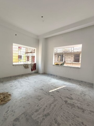 Room in 4 BHK Independent House at Behala – for Sale