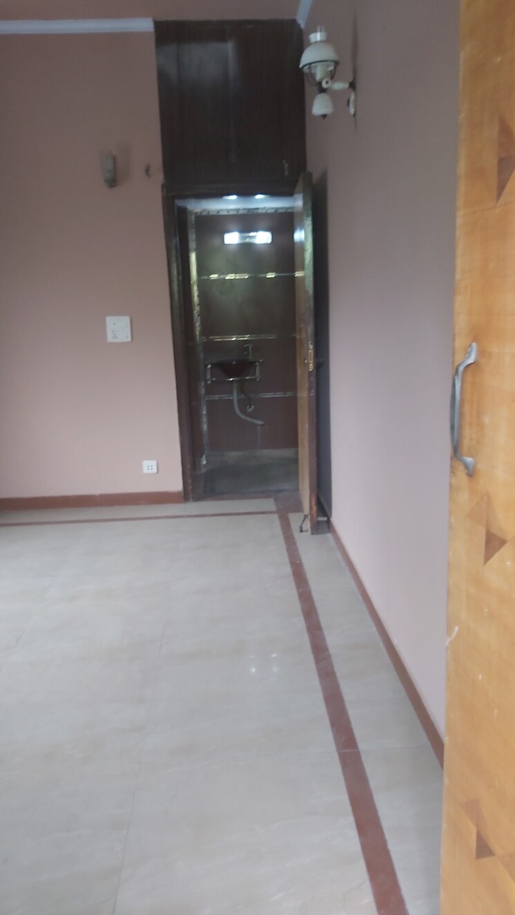 undefined, mayur vihar 1 2.5 Bedroom 850 Sq.Ft. Apartment In Mayur Vihar 1 Delhi 7995934